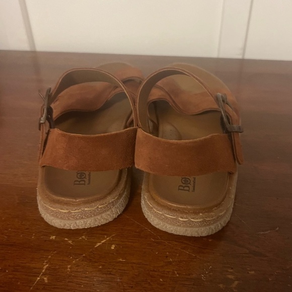 Born Carla women's leather criss-cross front ankle strap sandal in a cognac SZ 8 - Picture 8 of 9